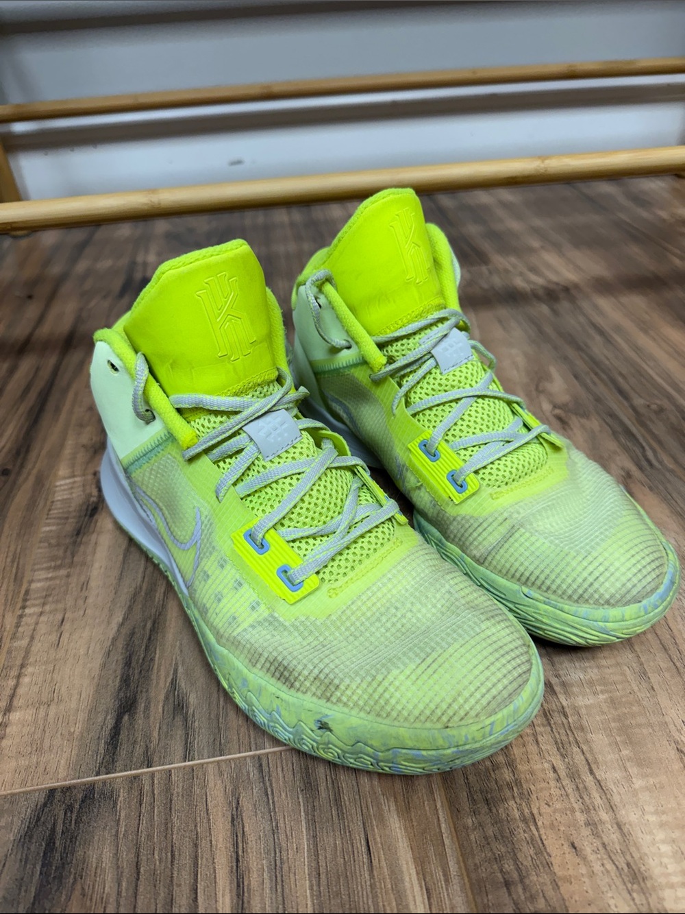 Nike Kyrie Flytrap 4 Basketball shoes in "Barely Volt"